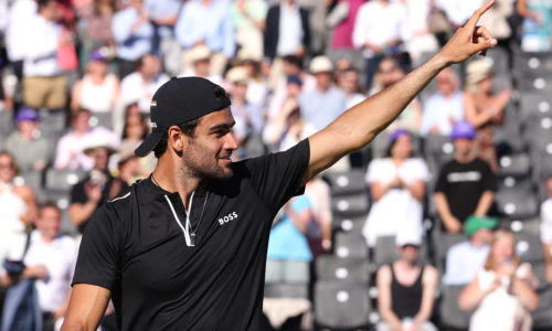 Matteo Berrettini, Queen's 2022 (© Luke Walker / LTA through Getty Images)
